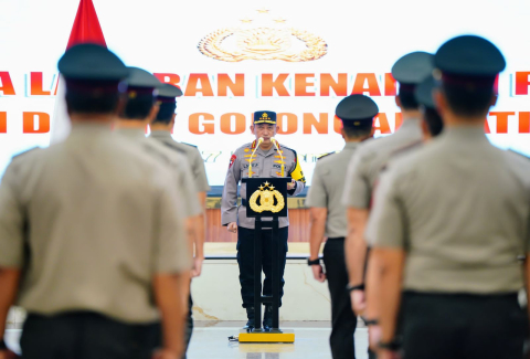 Polri Naikan Pangkat Setingkat Lebih Tinggi ke-13 Pati 