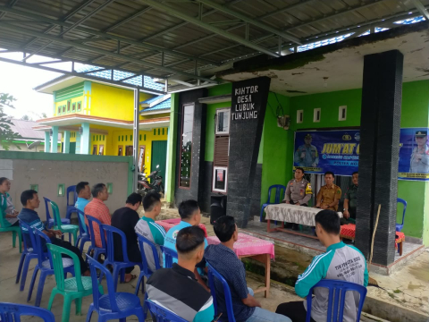 Gelar Jumat Curhat, Kapolsek Kotapadang Tampung Aspirasi Masyarakat
