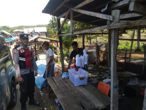Polsek Lais Laksanakan Patroli, Sambangi Pasar Tradisional