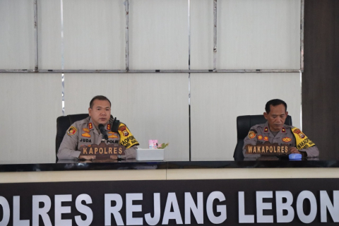 Pelaksanaan Ops Ketupat 2024, Kapolres Rejang Lebong dan PJU serta Kapolsek Jajaran Ikuti Zoom Meeting