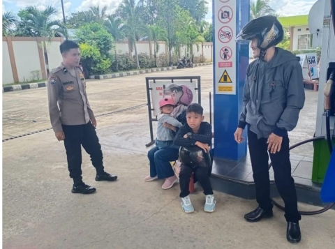 Satgas Preemtif OMP Subsatgas 1 Binmas Sambang, Silaturahmi, Tatap Muka dan Kegiatan Lainnya Untuk Mengajak Masyarakat Guna Menyukseskan Pilkada 2024 di Kecamatan Kota Manna