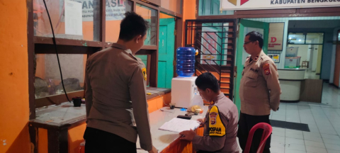 Polres Bengkulu Selatan Perketat Pengamanan Kantor Bawaslu Pasca Pilkada 2024