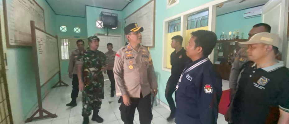 Kapolres Mukomuko Monitoring Pelaksanaan Pleno PPK Tingkat Kecamatan di Kabupaten Mukomuko 