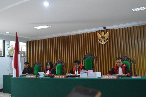 hukum