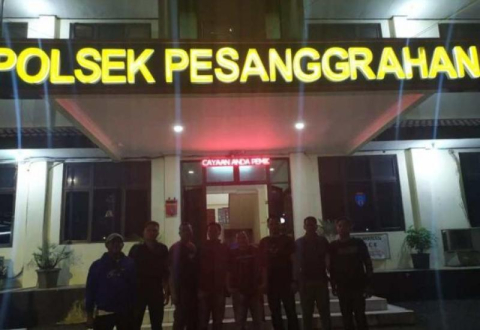 hukum