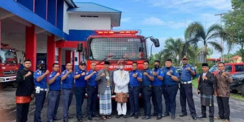 personel damkar di Hari bahagaia ShareFacebookTwitterWhatsApp