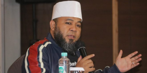 Wali Kota Bengkulu Helmi Hasan