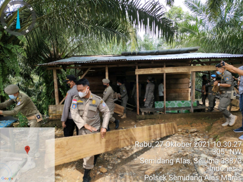 Tim Gabungan Bongkar Warem di Seluma