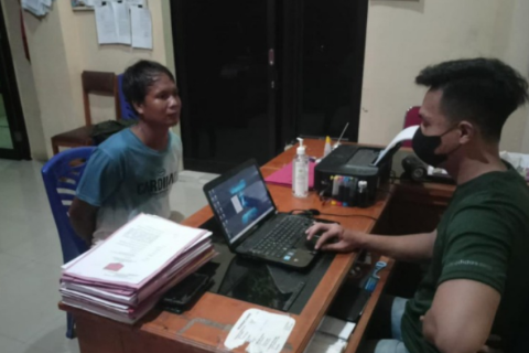 Tanya Kejelasan Hubungan, Malah Dicekik dan Ditendang