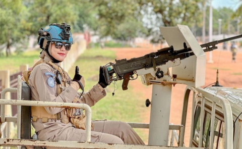 Sambut Hari Polwan, Briptu Nina Polda Bengkulu Persembahkan Medali United Nations dari PBB