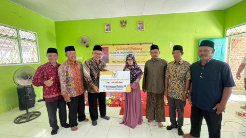 Anggota DPR RI M Saleh Salurkan Rp 690 Juta untuk 6 Madrasah di Bengkulu