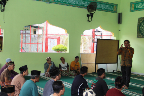 Warga Binaan Rutan Menjalani Ibadah 