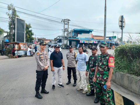 Kapolsek Ketahun Bersama Personel Kawal dan Berikan Pengamanan Aksi Bela Palestina 