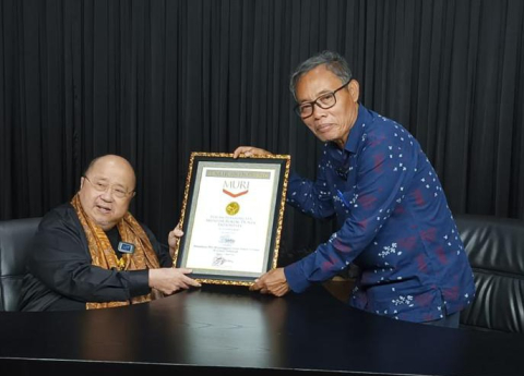 Kegiatan Donor Darah HUT SMSI ke-7 Raih Penghargaan MURI