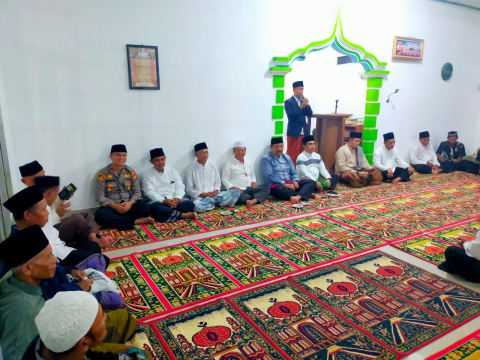 Hadiri Safari Ramadhan di Masjid Al Fatah, Kapolsek Ketahun Sampaikan Imbauan Kamtibmas