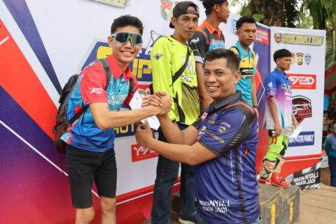 Kapolres Mukomuko Tutup Grasstrack Championship dalam Rangka HUT Bhayangkara ke 78 Tahun 2024