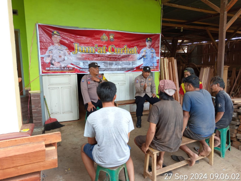 Polsek Kotapadang Jumat Curhat di Desa Durian 