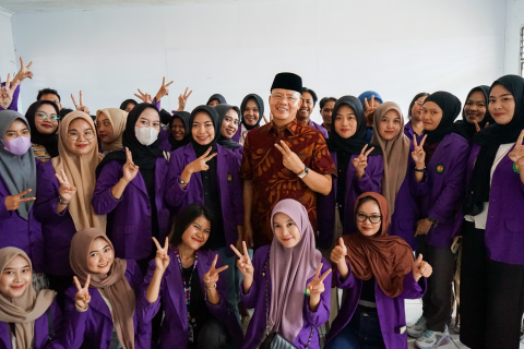 Peringati Hari Kesaktian Pancasila: Mahasiswa STIA Antusias Kuliah Bareng Rohidin Mersyah