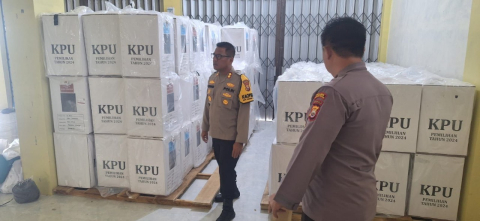 Kapolres Bengkulu Selatan Pantau Pengamanan Kantor KPU BS dan Gudang Logistik KPU BS