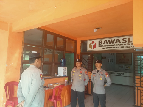 Polres Bengkulu Selatan Perketat Pengamanan Kantor Bawaslu Pasca Pilkada 2024