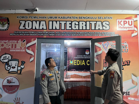 Polres Bengkulu Selatan Perketat Pengamanan Kantor KPU Pasca Pilkada 2024