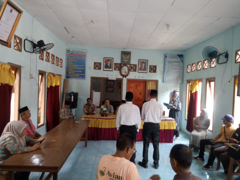 Kanit Binmas Polsek Pino Hadiri Pelantikan Perangkat Desa di Wilayah Binaan