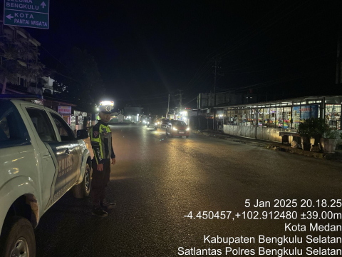 Satlantas Polres Bengkulu Selatan Gelar Blue Light Patrol untuk Pastikan Kamtibmas dan Kamseltibcar Lantas