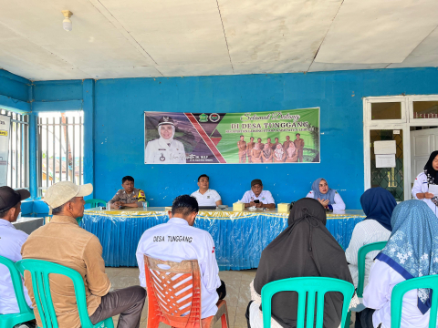 Bhabinkamtibmas Polsek Lebong Utara Hadiri Kegiatan Rapat di Desa Tunggang