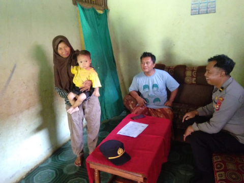Polres Bengkulu Selatan Gelar Program "Senin Berbagi" untuk Warga Kurang Mampu