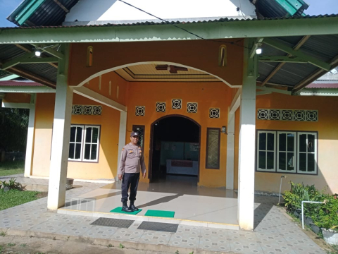 Polsek Kota Manna Berikan Pengamanan Ibadah Minggu di Enam Gereja