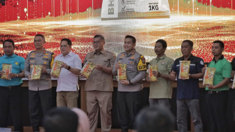 Irwasum Apresiasi Inovasi Jajaran Ciptakan Benih Jagung Bhayangkara 