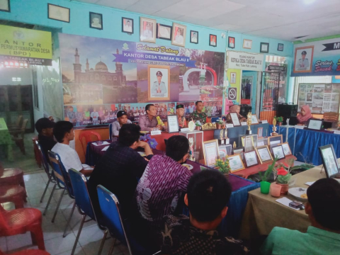 Dukung Program Ketahanan Pangan, Bhabinkamtibmas Polsek Lebong Atas Sambang ke DesaDukung Program Ketahanan Pangan, Bhabinkamtibmas Polsek Lebong Atas Sambang ke Desa