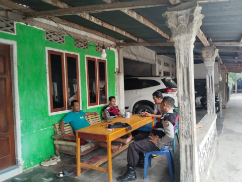 Patroli Dialogis Bhabinkamtibmas Polsek Talo Pererat Hubungan Polisi dan Warga Seluma