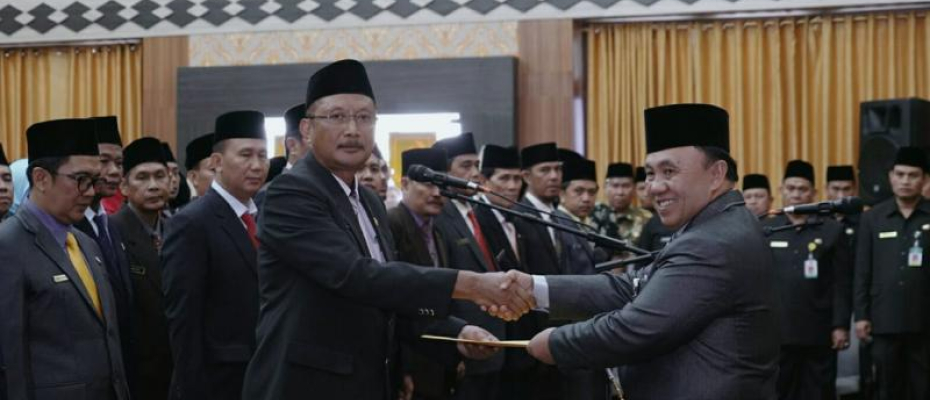 Sekda Lantik 142 Pejabat Eselon III dan IV