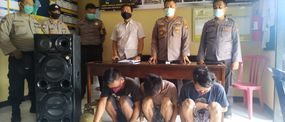 Tiga Pemuda Pelaku Pembobol Miras