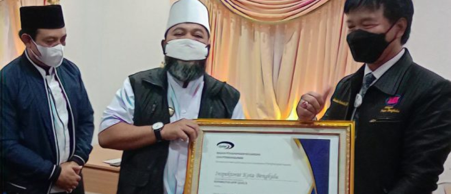 Wali Kota Helmi Terima Penghargaan dari BPKP Terkait Pencapaian Kapabilitas APIP Level 3 ShareFacebookTwitterWhatsApp