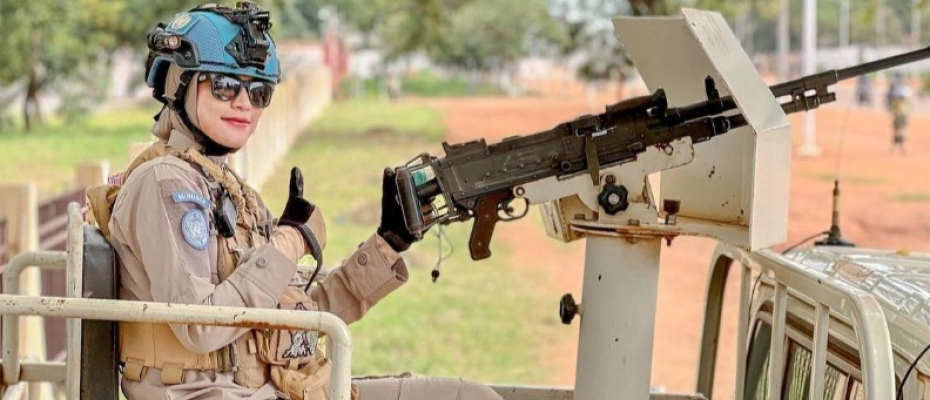 Sambut Hari Polwan, Briptu Nina Polda Bengkulu Persembahkan Medali United Nations dari PBB