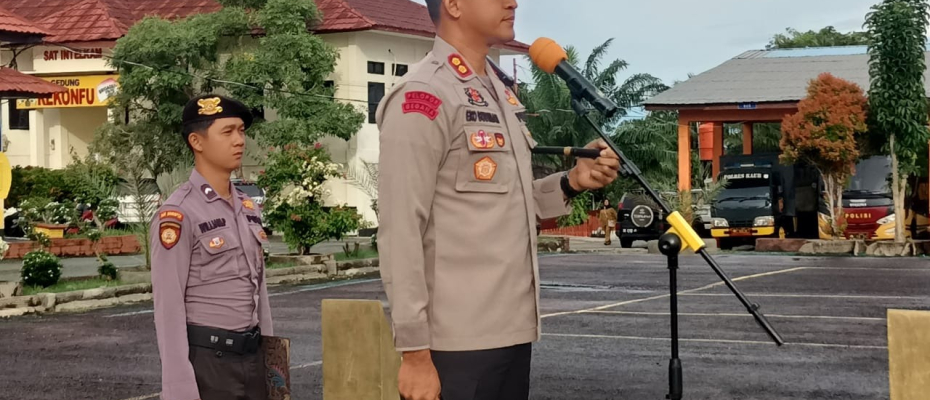 Kapolres Kaur Pimpin Apel Pagi Sampaikan Arahan kepada Personel 