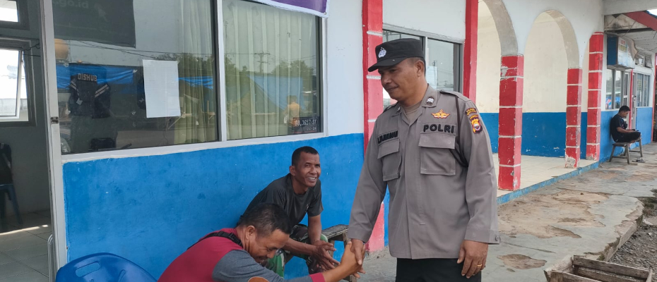 Polisi Sambang Pasar, Tak Lupa Berikan Imbauan Kamtibmas