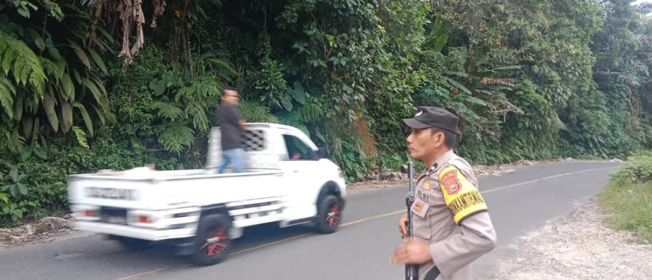 Amankan Titik Rawan Jalur Curup – Lubuklinggau, Polsek PUT Berikan Rasa Aman Kepada Masyarakat
