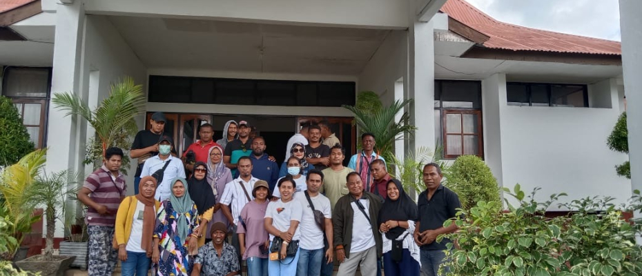 Tolak Pembatasan Sub Penyalur BBM, Warga Duduki Kantor Bupati Flores Timur