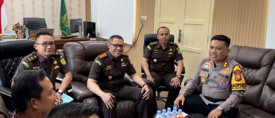 Bangun Kolaborasi, Kapolres Kaur Silaturahmi ke Kejari Kaur