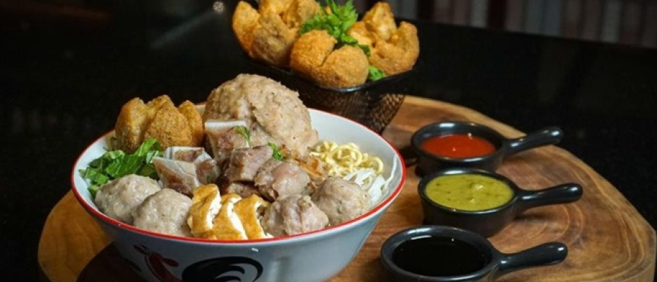 Nikmati Bakso Terenak Bengkulu di Wayang Cafe