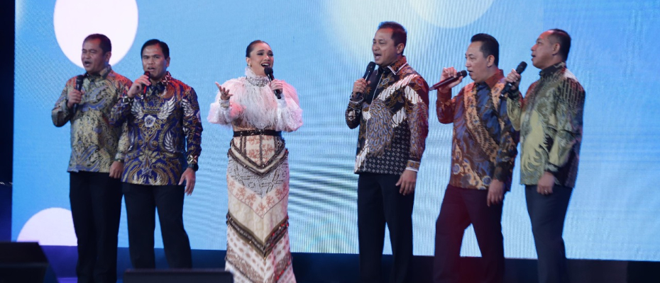 Momen Langka, Kapolri, Panglima Hingga Kepala Staf Angkatan Nyanyi Bareng