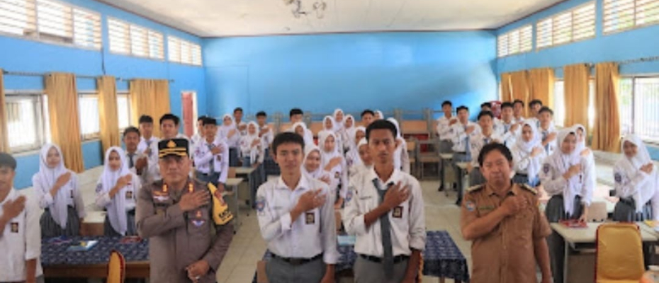 Kapolres Kaur Gelar Sambang Door-to-Door untuk Kampanye Pilkada Damai dan Edukasi Tertib Lalu Lintas