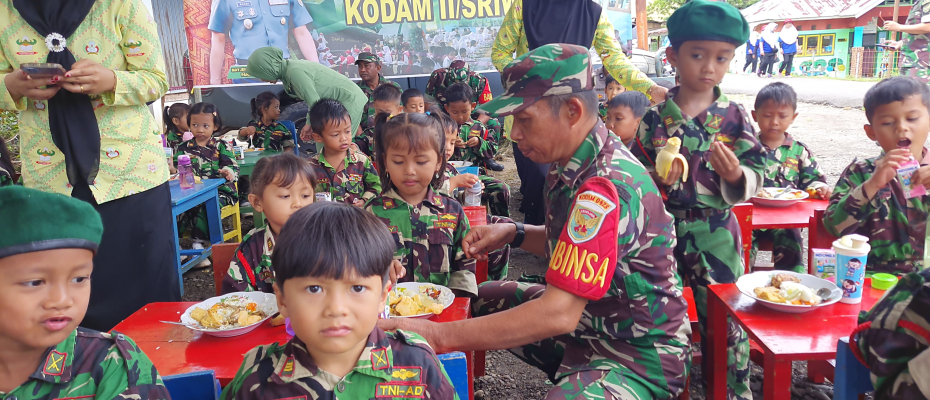 Kodim 0423/BU Terus Dukung Program Makan Bergizi Gratis Melalui Program Unggulan Kodam II/Swj Dapur Masuk Sekolah