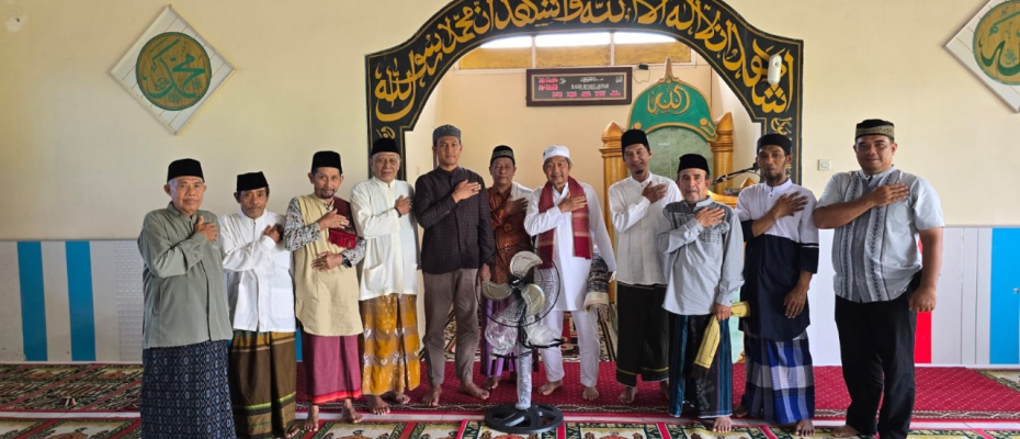 Kapolres Rejang Lebong Laksanakan Sholat Jumat dan Dialog Kamtibmas di Masjid Riyadhul Jannah