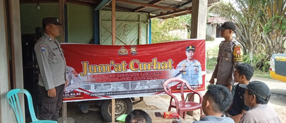 Polsek Kotapadang Gelar Kegiatan Jumat Curhat dengan Warga Kota Padang