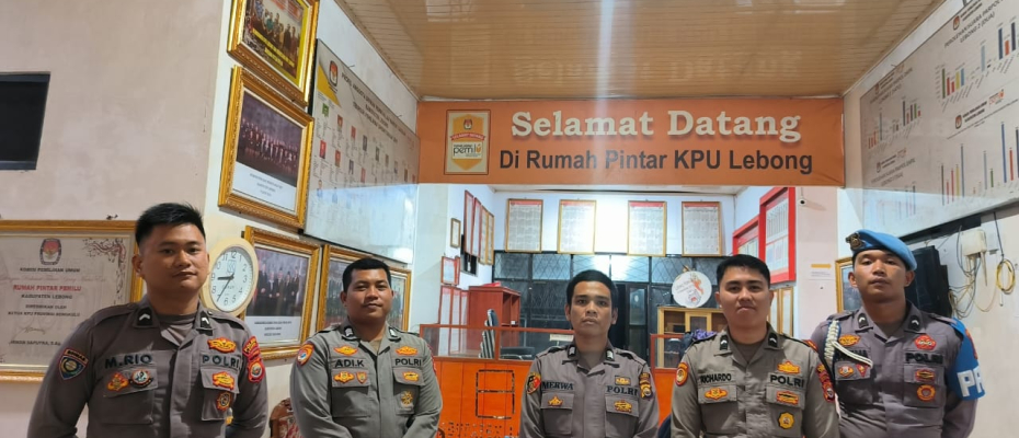 Personel Polres Lebong Laksanakan Pengamanan Kantor KPU
