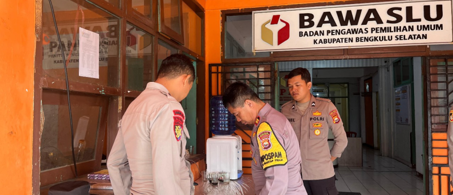 Polres Bengkulu Selatan Tingkatkan Keamanan Kantor Bawaslu Pasca Pilkada 2024